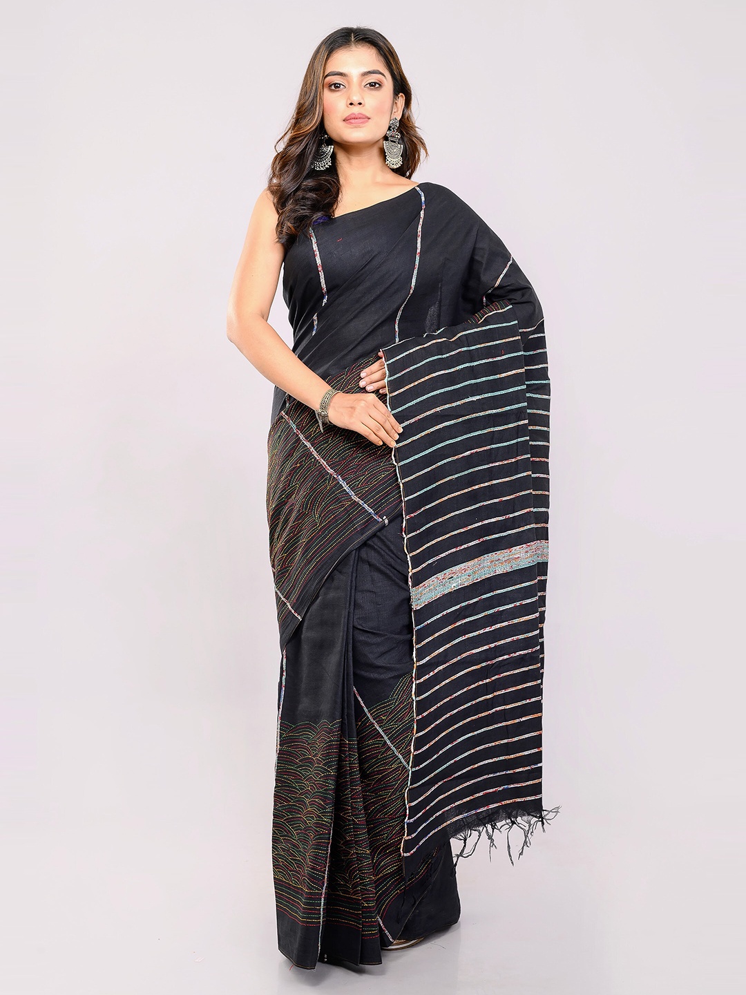 

ArtEastri Khesh Kantha Embriderd Saree With Blouse Piece, Black