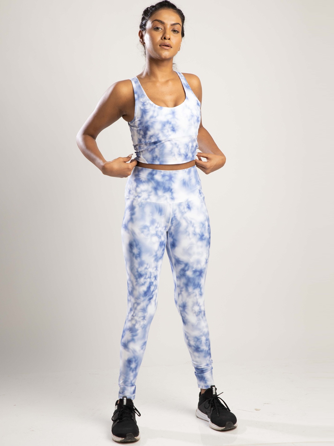 

SKNZ Women Blue Tie-Dye Printed Top & Tights Set