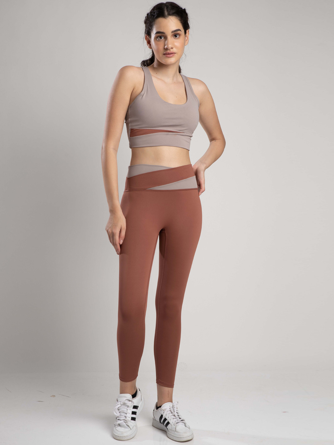 

SKNZ Women Grey & Brown Solid Co-Ords