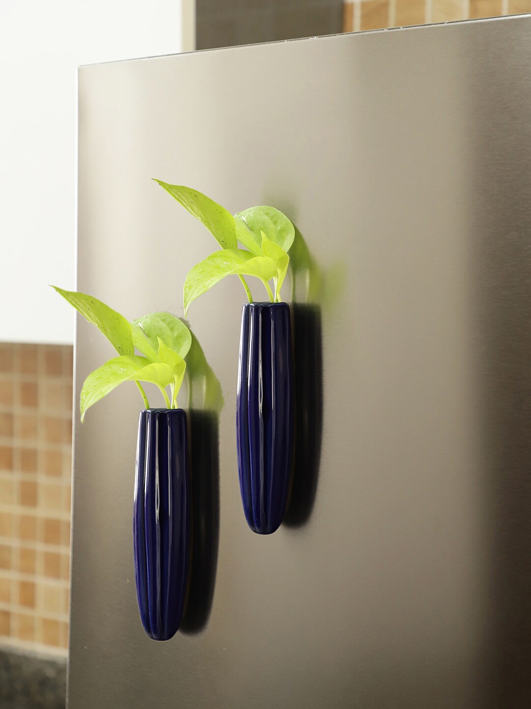 

VarEesha Set Of 2 Blue Solid Magnetic Ceramic Planters