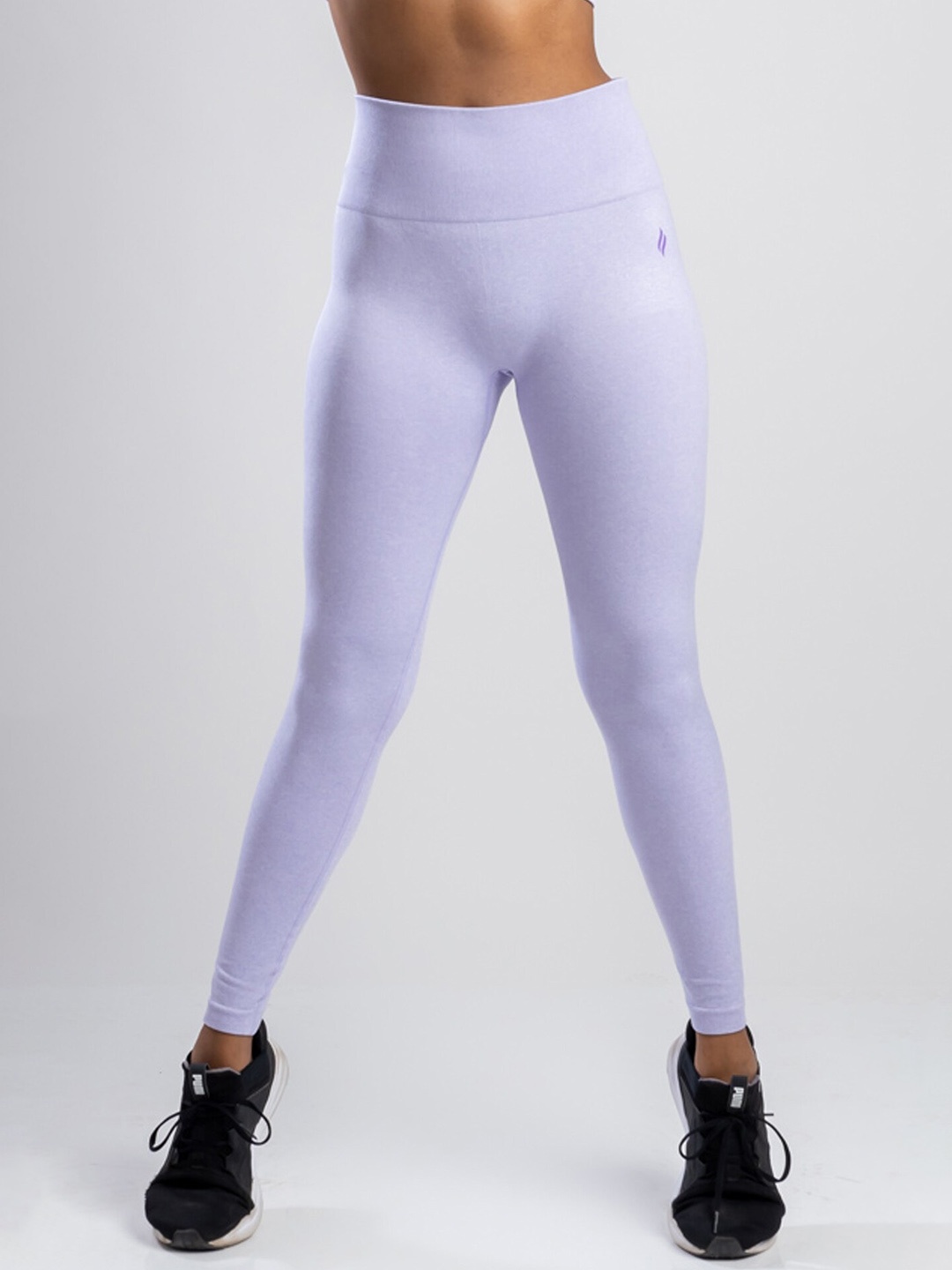 

SKNZ Women Purple Solid Slim Fit Ankle-Length Antimicrobial Tights
