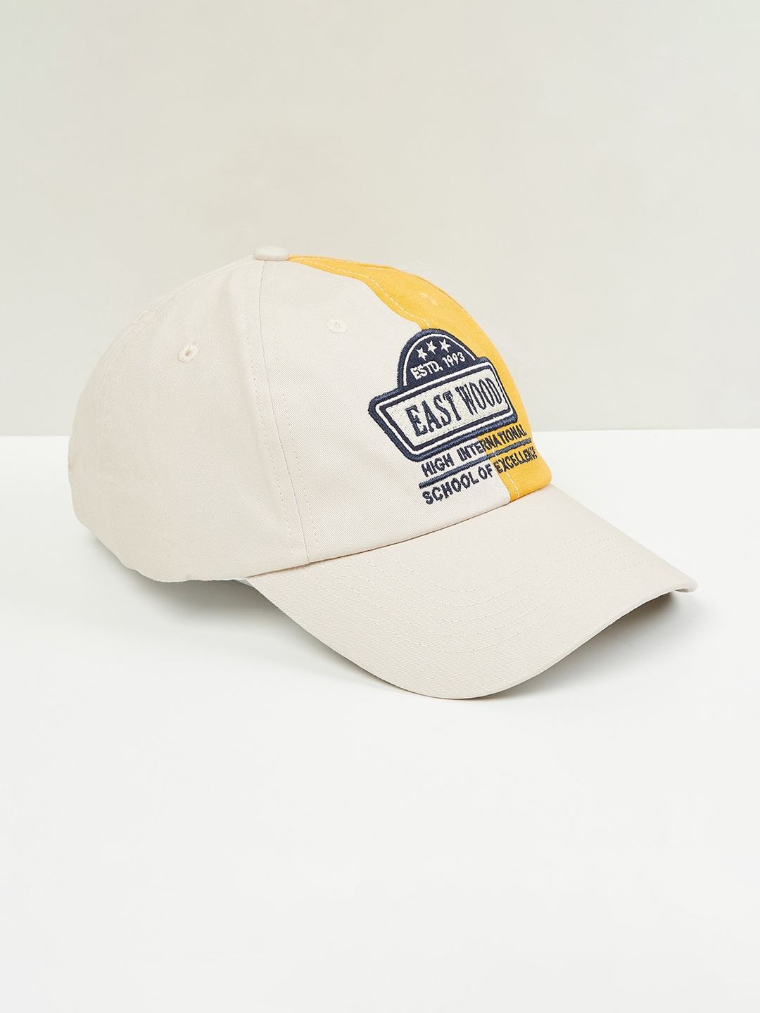 

max Men Embroidered Cap, Cream