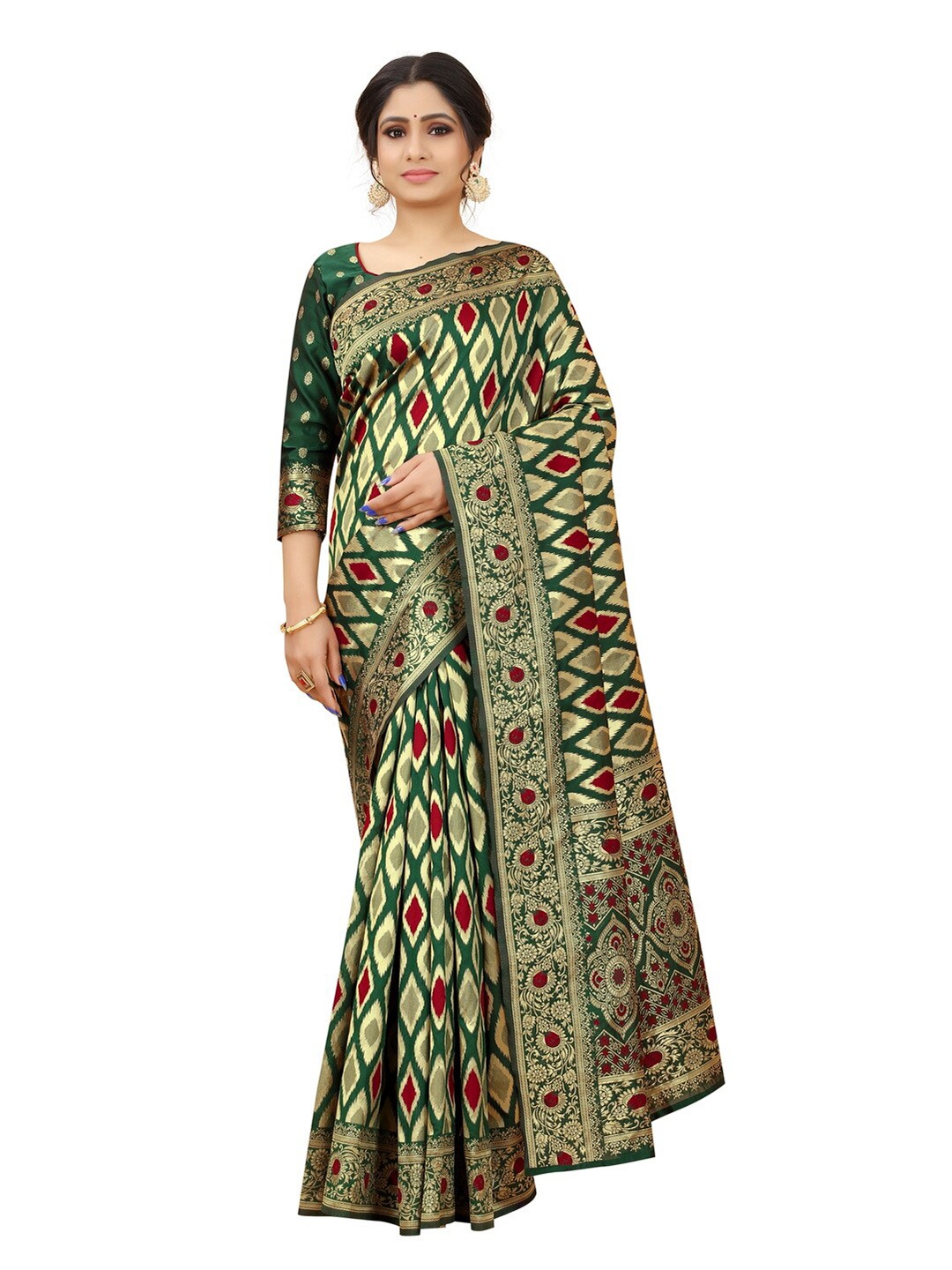 

MOKSHA DESIGNS Green & Gold-Toned Ethnic Motifs Zari Pure Silk Kanjeevaram Saree