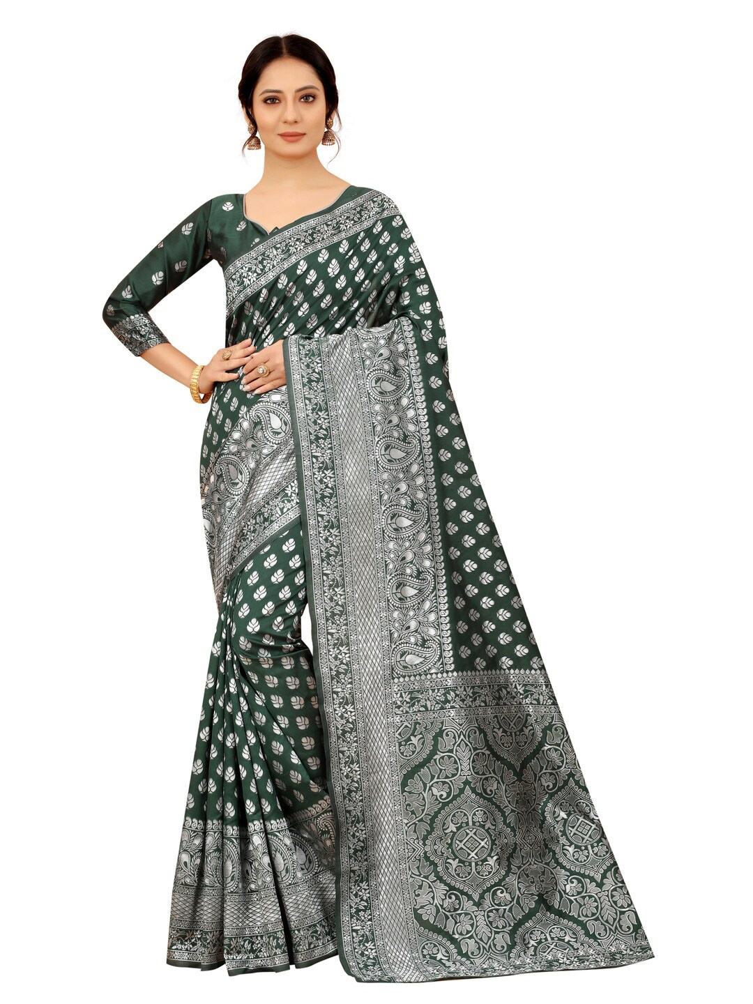 

MOKSHA DESIGNS Green & Silver-Toned Ethnic Motifs Zari Pure Silk Kanjeevaram Saree