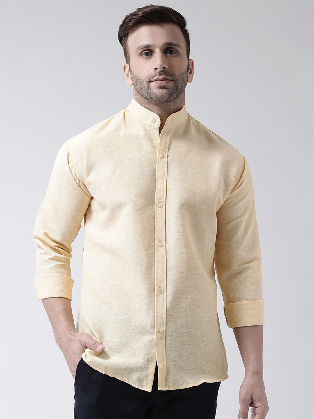 

RIAG Men Beige Solid Casual Shirt