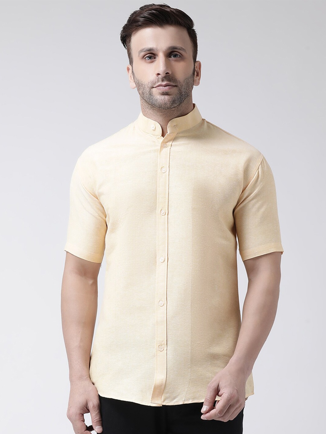 

RIAG Men Beige Solid Casual Shirt