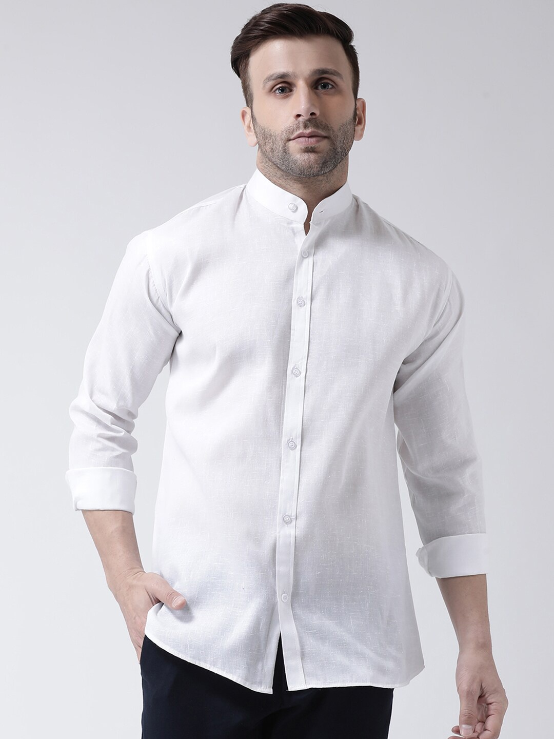 

RIAG Men White Solid Casual Shirt