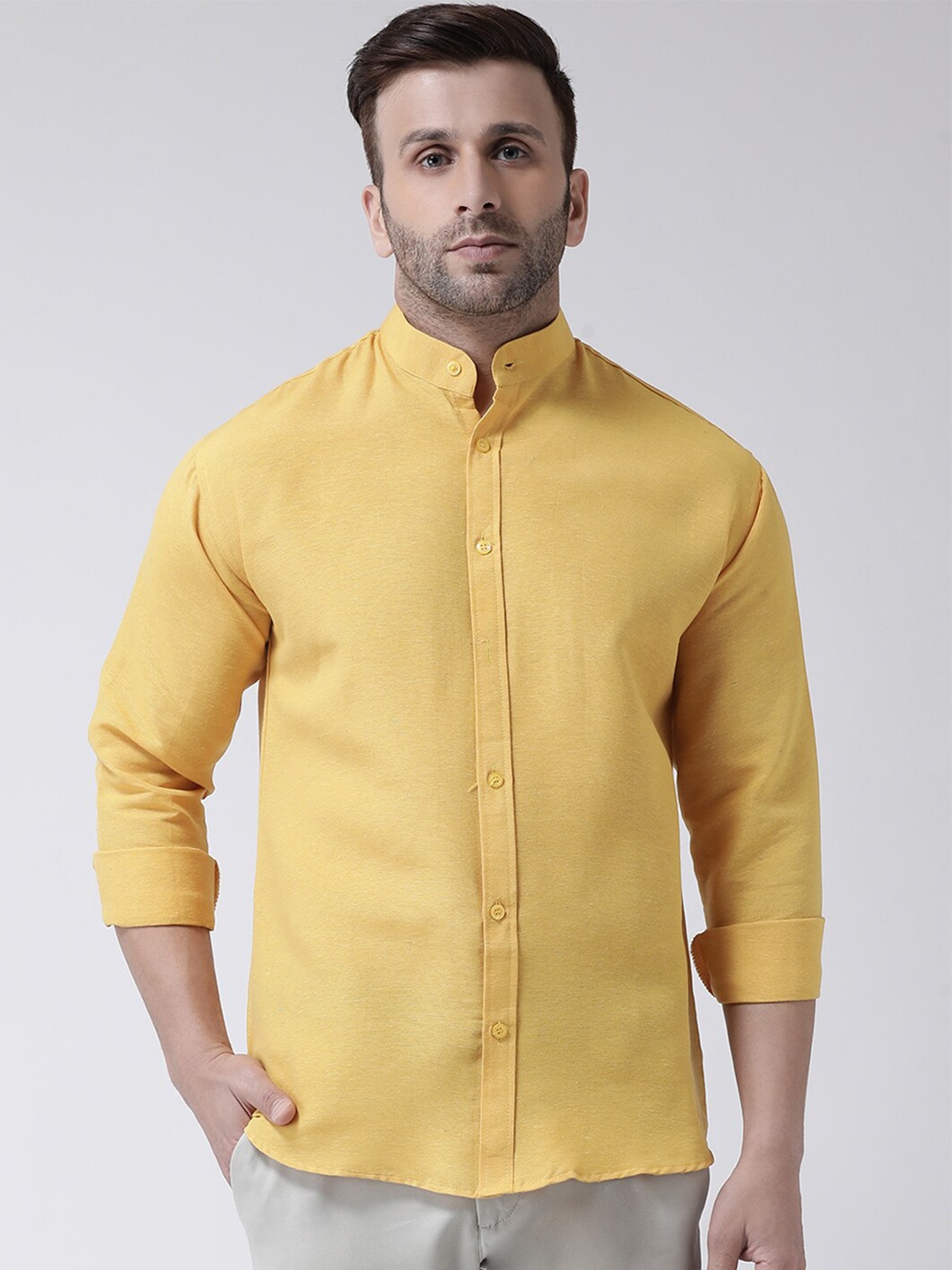 

RIAG Men Yellow Solid Casual Shirt