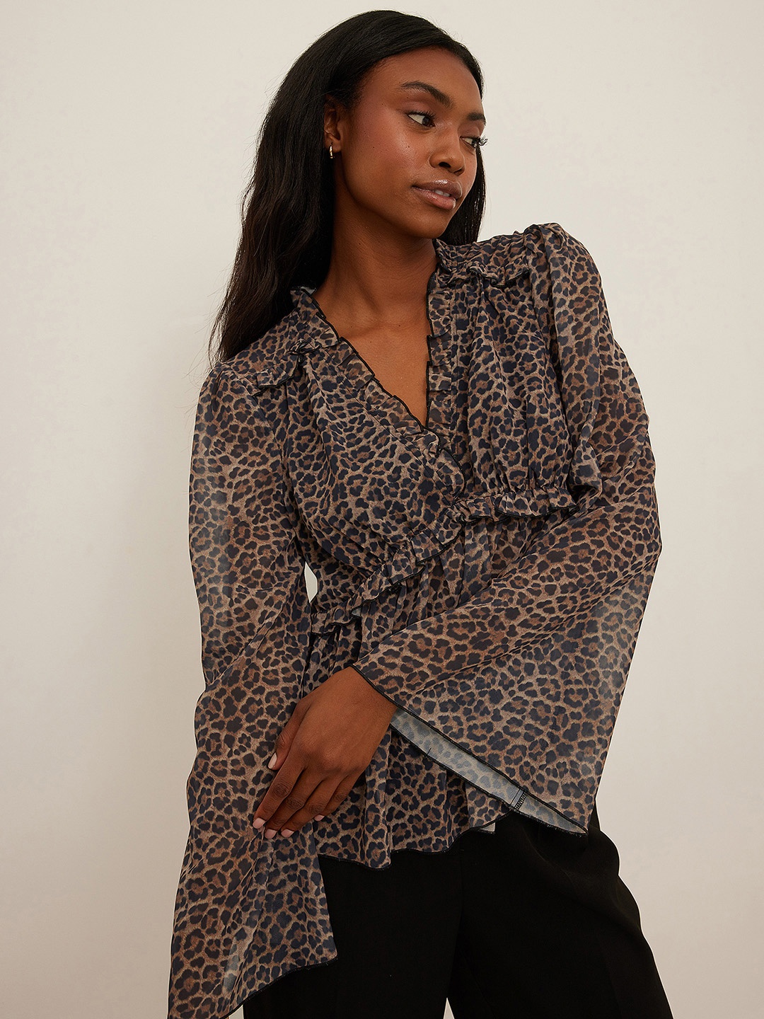 

NA-KD Brown & Black Animal Print Ruffle Chiffon Top