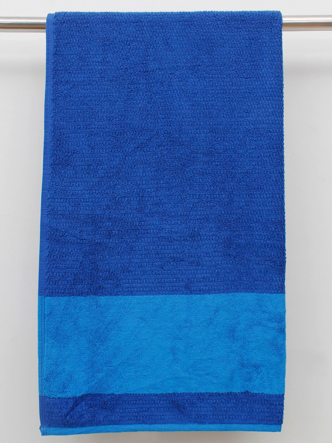 

AVI Living Pink & Blue Textured GSM 650 Cotton Bath Towels