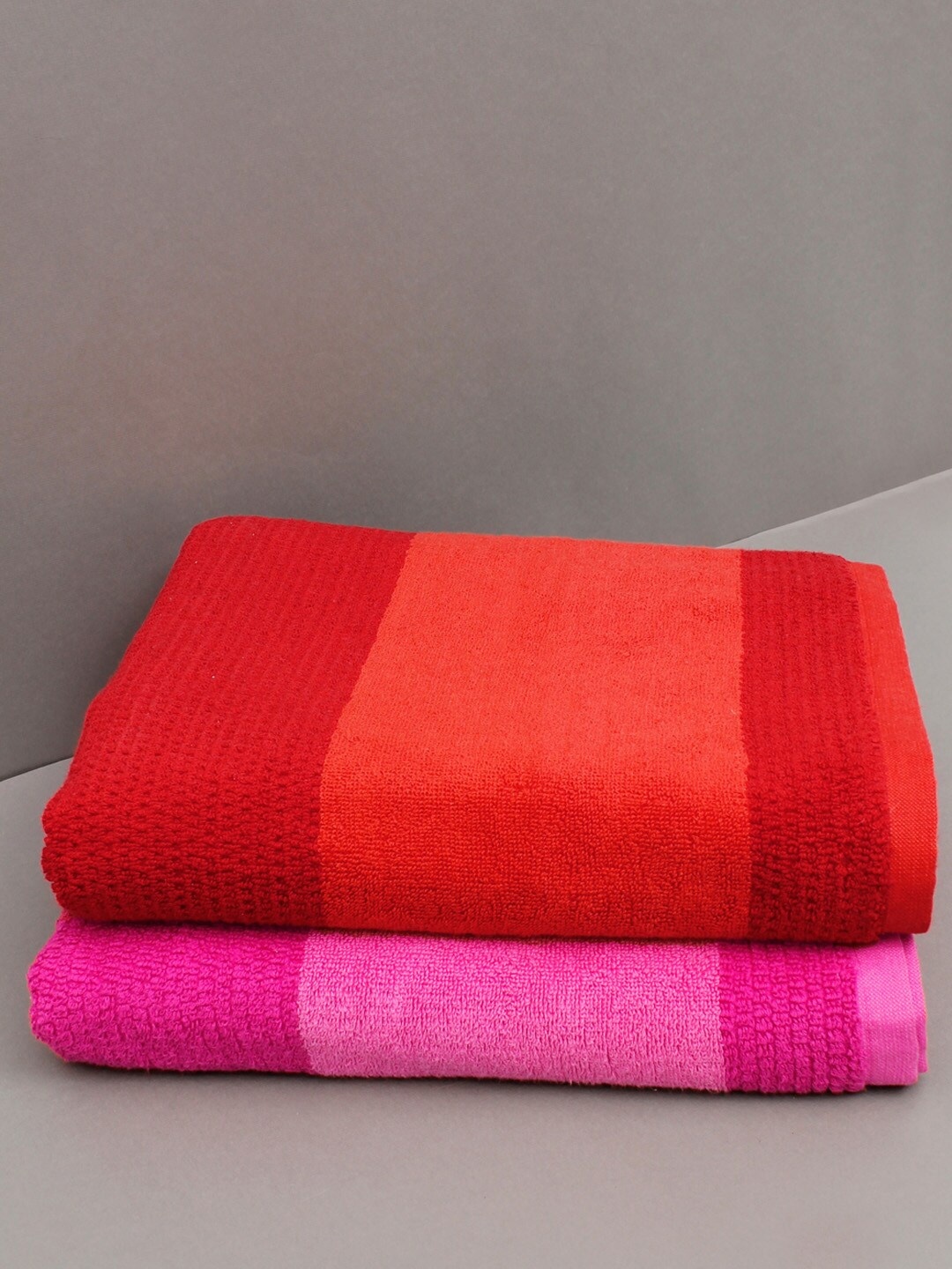 

AVI Living Set of 2 Red & Pink Textured 650 GSM Pure Cotton Bath Towels