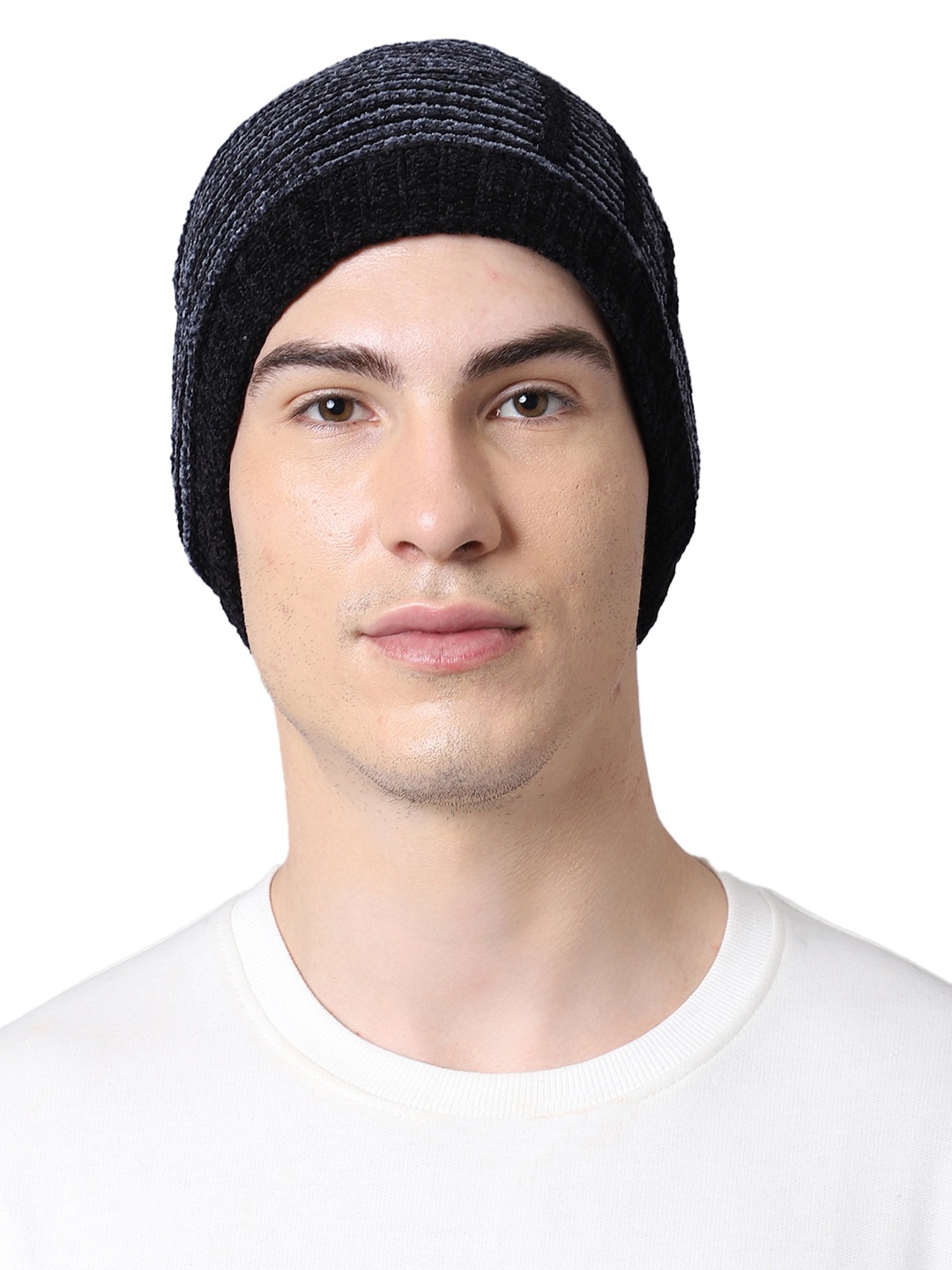 

ELLIS Men Black Caps
