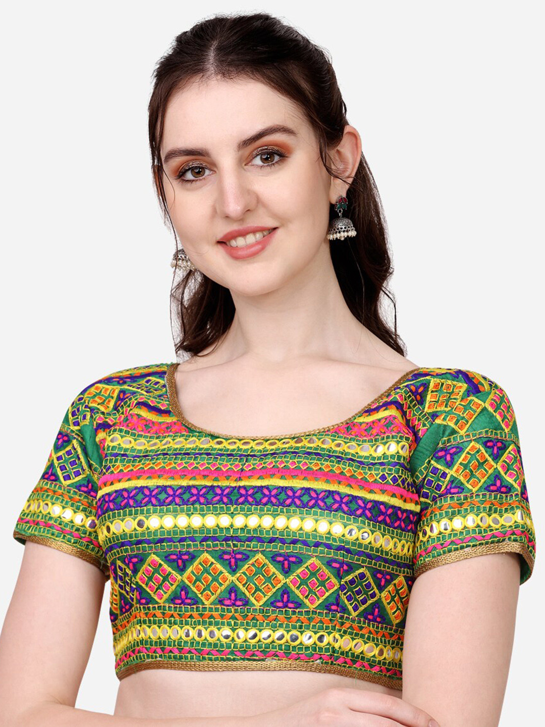 

Sumaira Tex Green Gamthi Work Embroidered Silk Saree Blouse