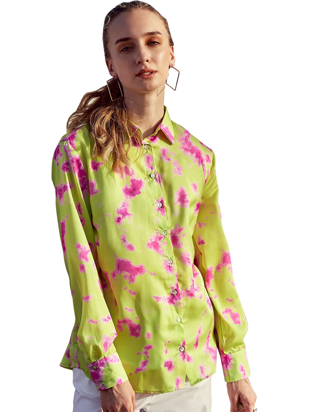 

NEOFAA Women Lime Green & Pink Printed Casual Shirt