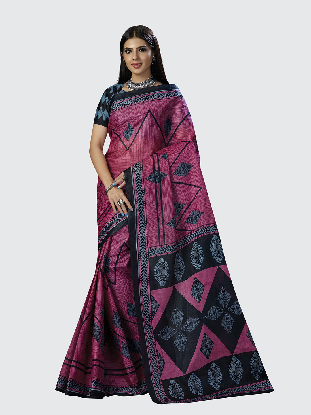 

SHANVIKA Magenta & Black Ethnic Motifs Pure Cotton Block Print Saree