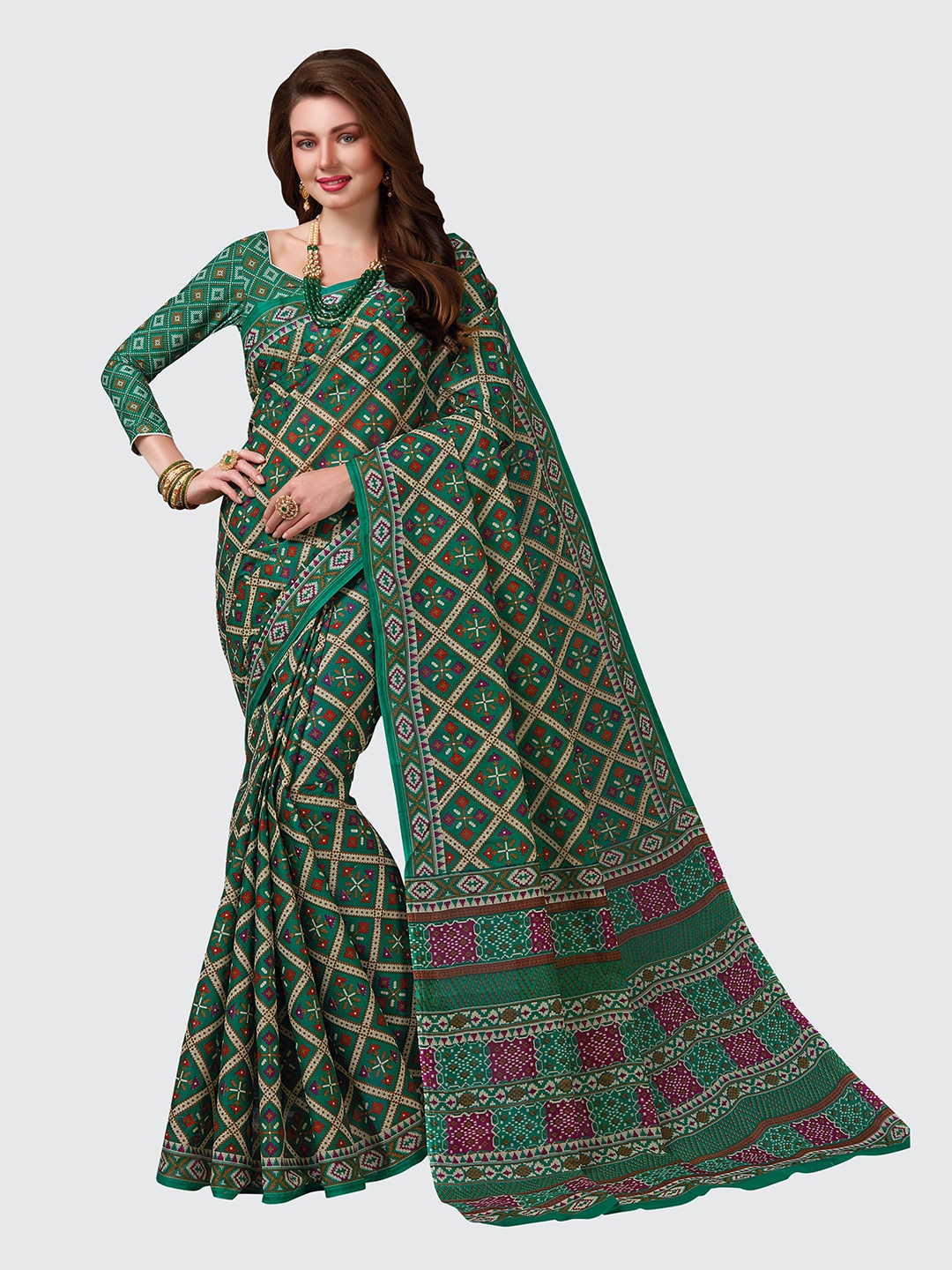 

SHANVIKA Green & Red Pure Cotton Block Print Saree