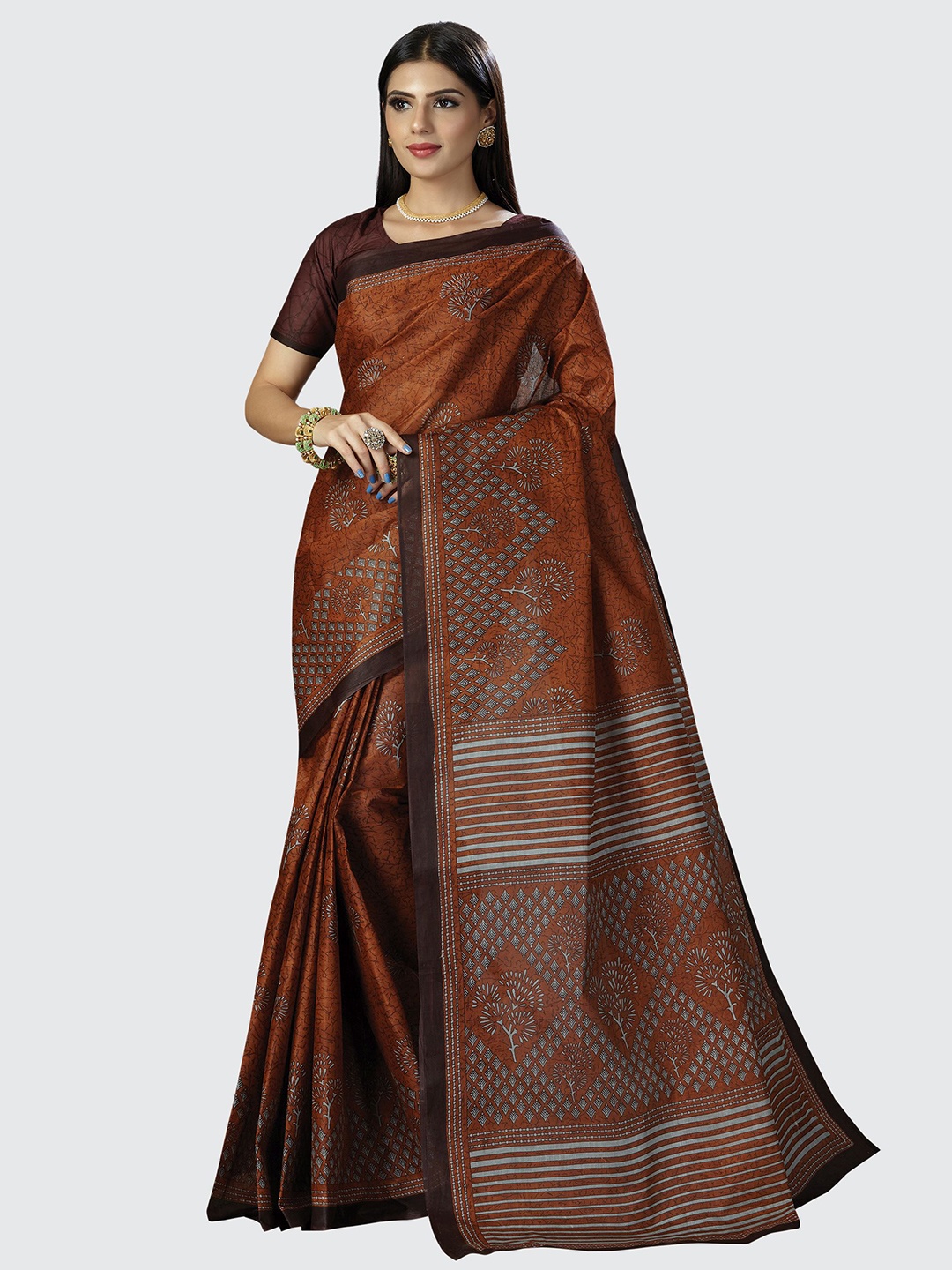 

SHANVIKA Rust & White Ethnic Motifs Pure Cotton Block Print Saree