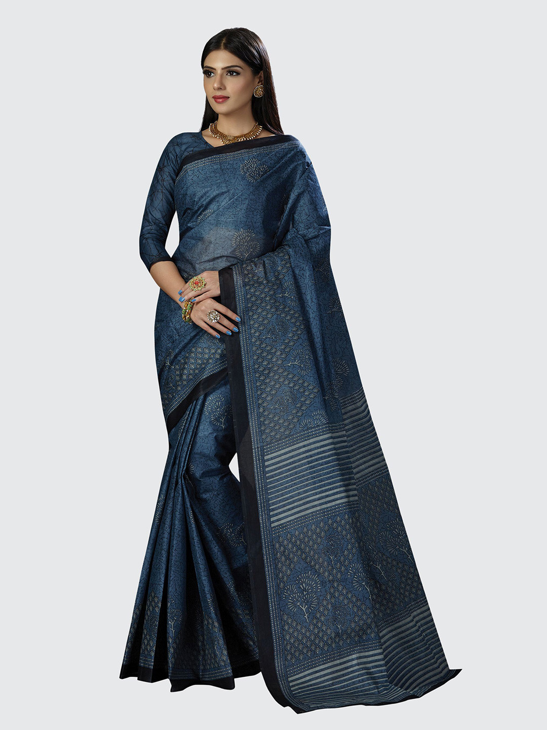 

SHANVIKA Blue & White Abstract Print Pure Cotton Saree