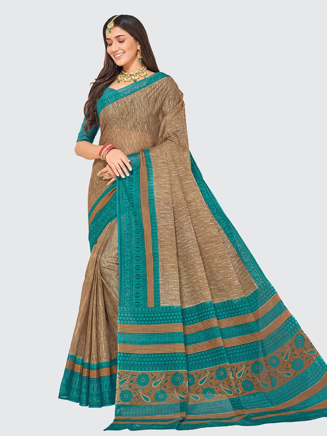

SHANVIKA Beige & Green Pure Cotton Block Print Saree