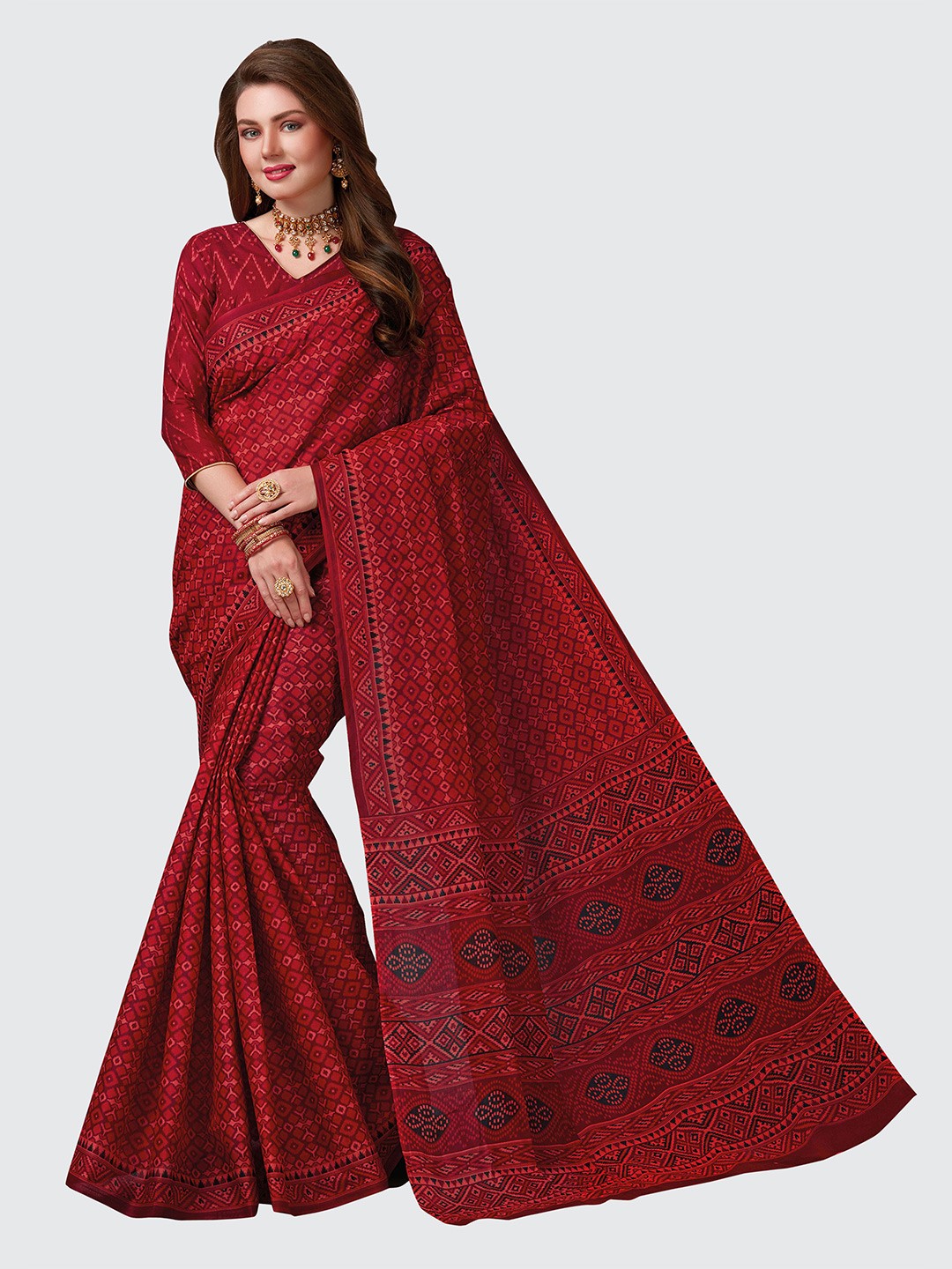 

SHANVIKA Red & Black Pure Cotton Block Print Saree