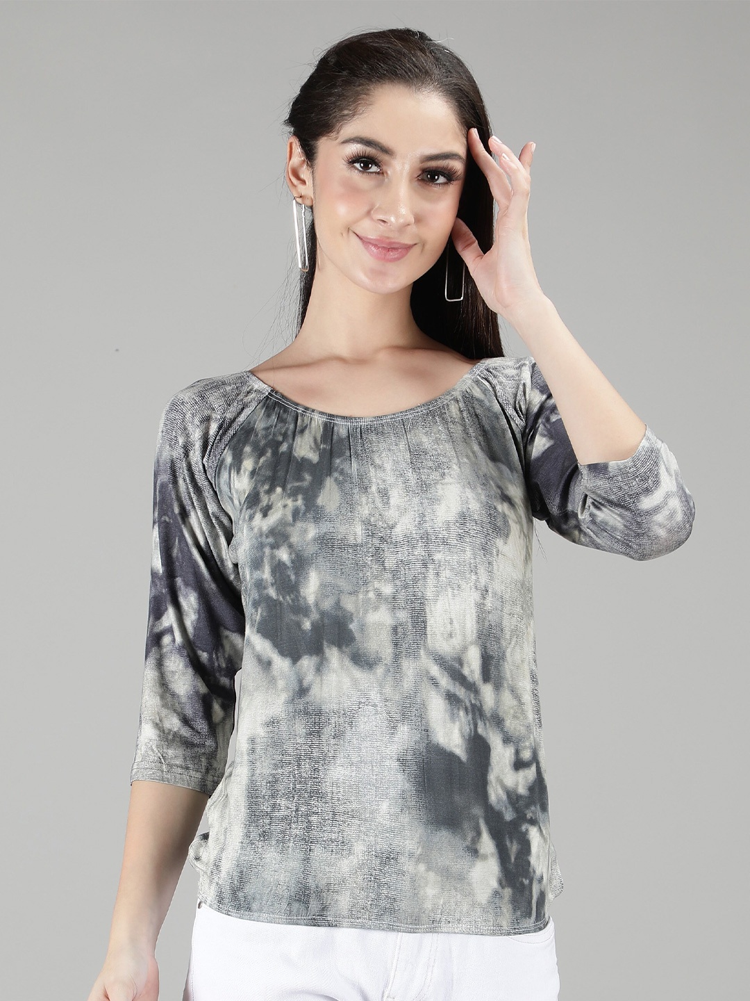 

Sonex Gold Women Grey Tie and Dye Top