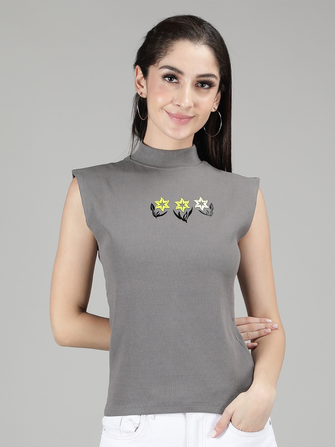 

Sonex Gold Women Grey Floral Print Top