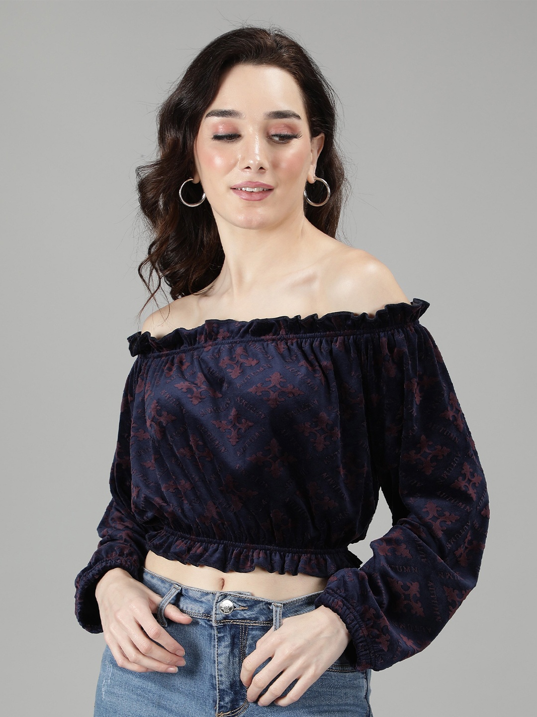 

Sonex Gold Women Blue Print Off-Shoulder Velvet Bardot Crop Top