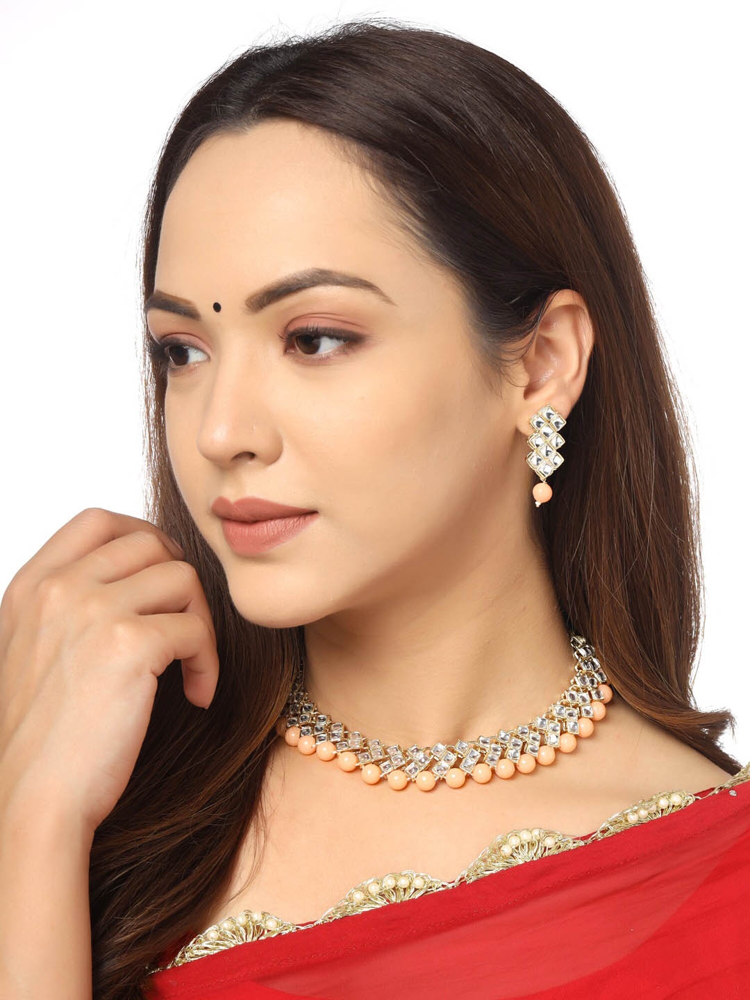 

Yellow Chimes Gold-Plated Peach & White Kundan Studded & Beaded Choker Jewellery Set