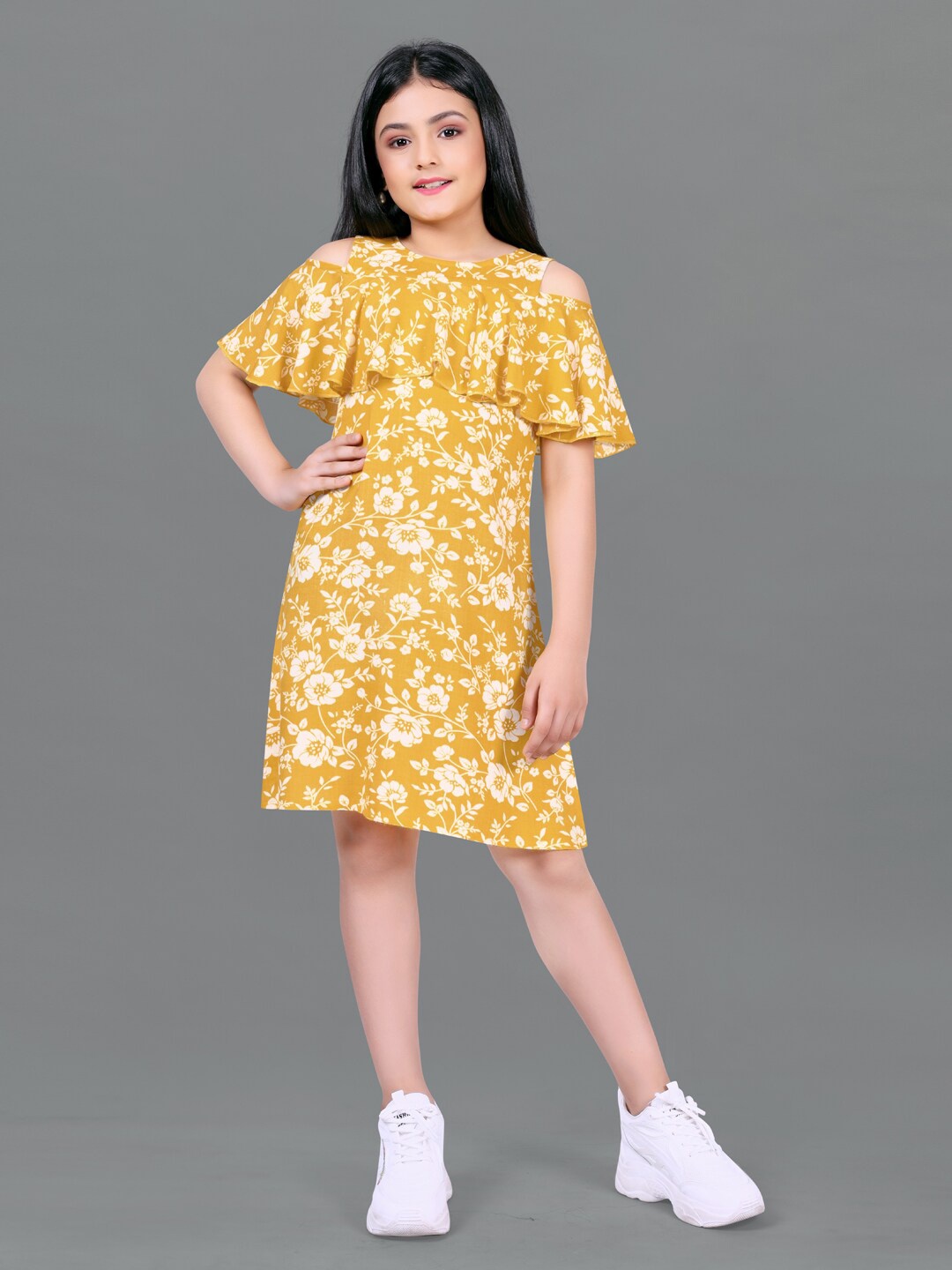 

FASHION DREAM Yellow Floral A-Line Dress
