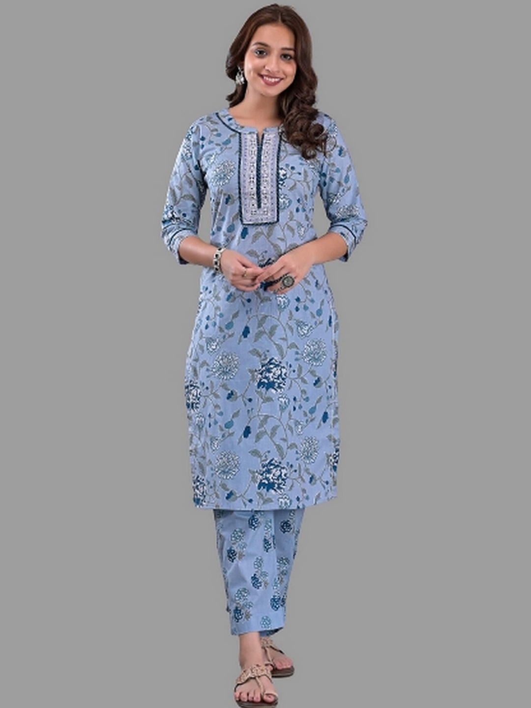 

EtnicaWear Women Floral Pure Cotton Kurta with Trousers, Blue