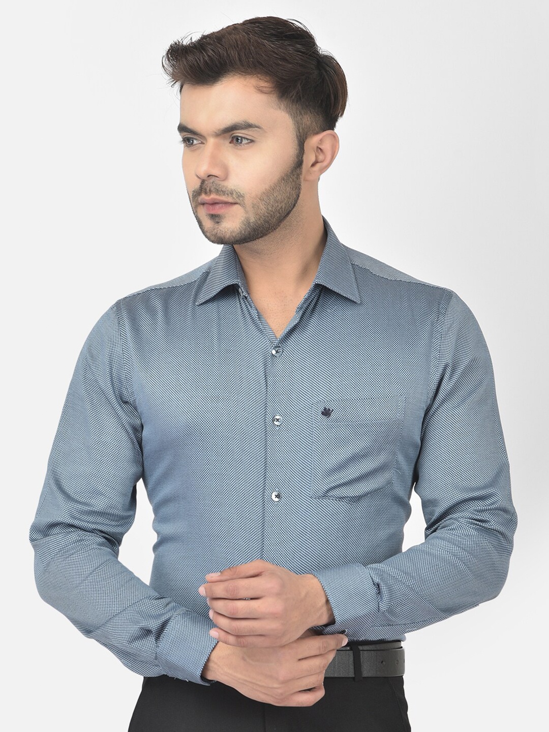 

COBB Men Blue Checked Slim Fit Cotton Formal Shirt