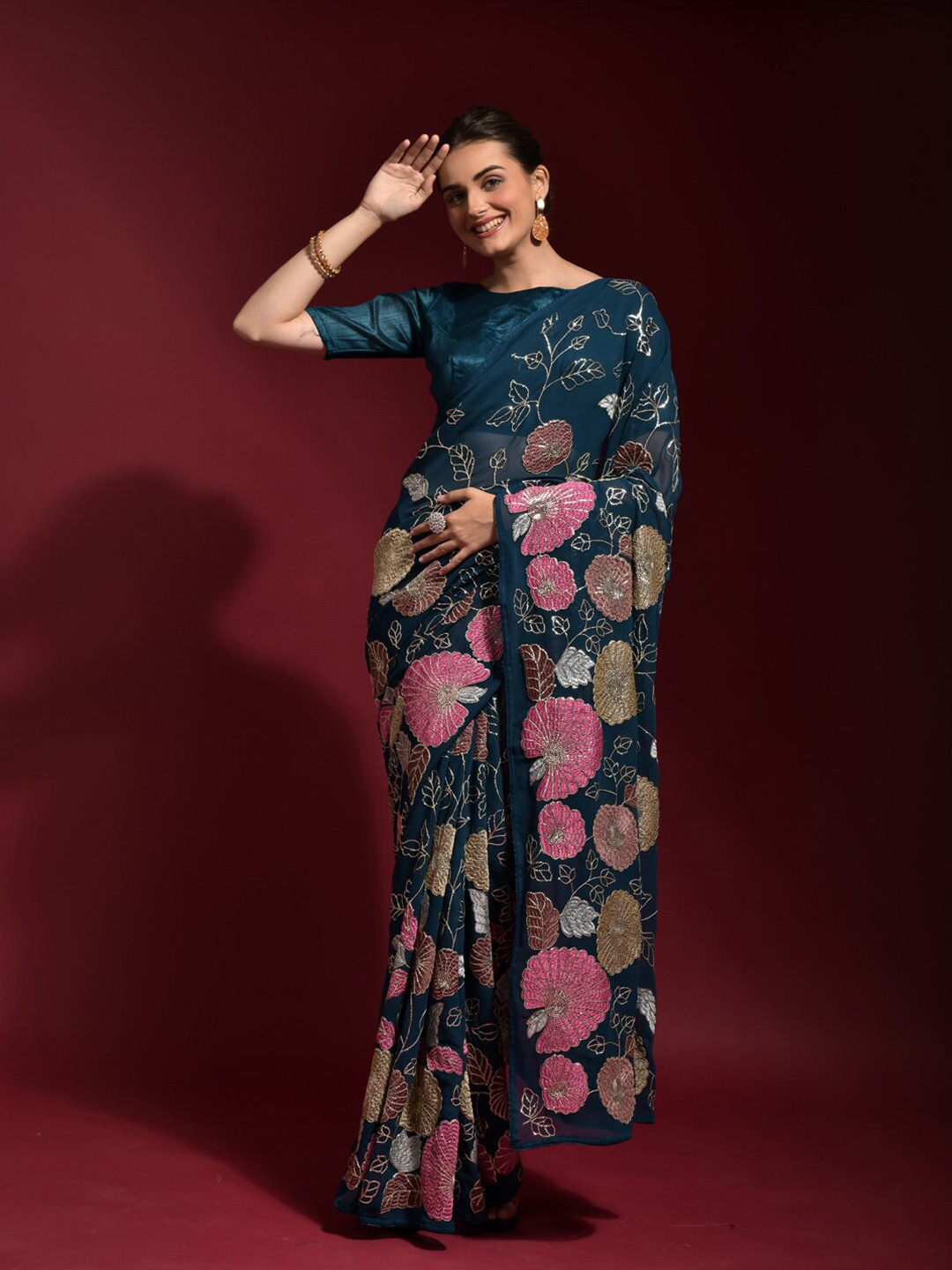 

BESUCHER Teal & Gold-Toned Floral Sequinned Pure Georgette Saree