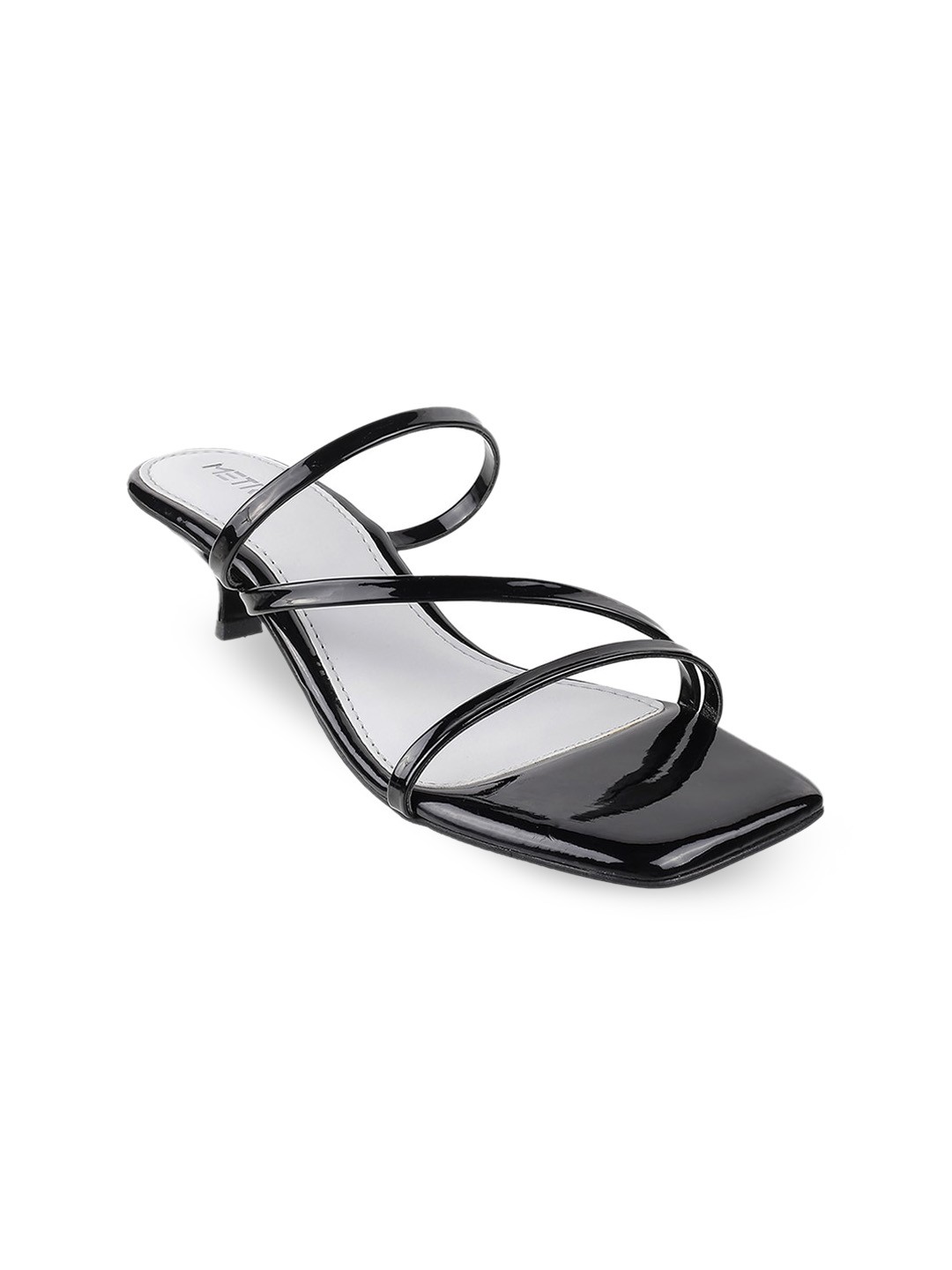 

Metro Women Solid Casual Kitten Heels, Black