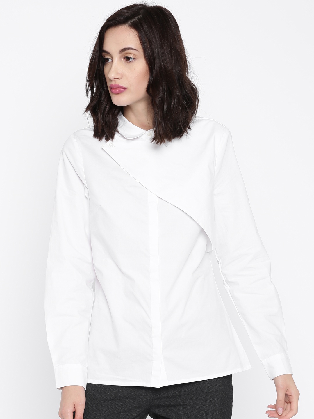 

Vero Moda Women White Regular Fit Solid Casual Shirt