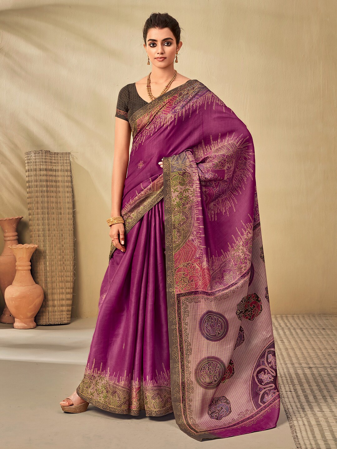 

Mitera Magenta & Brown Ethnic Motifs Kantha Work Saree