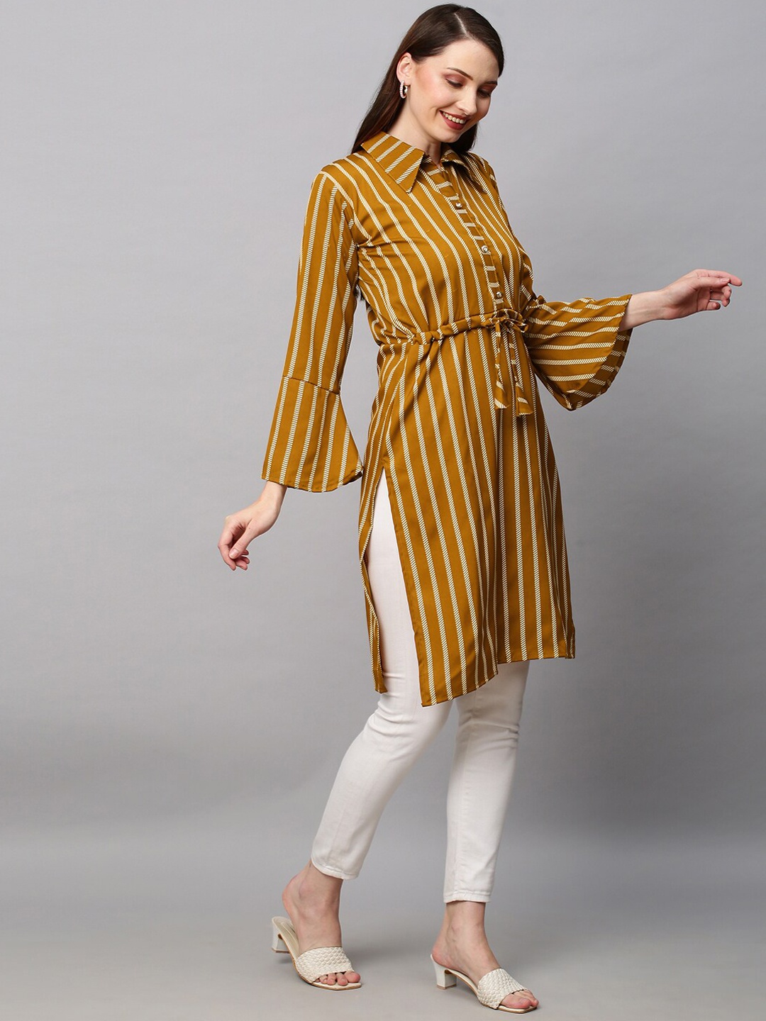

TORONFRAS Women Yellow Striped Bell Sleeves Crepe Kurta