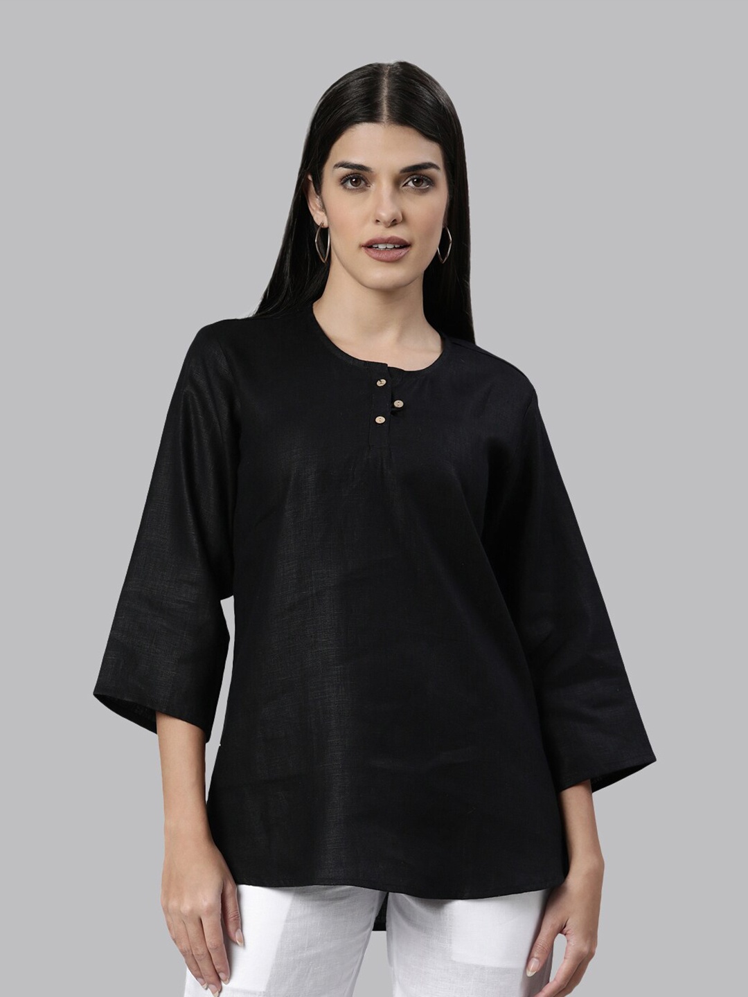

Ecentric Women Black Solid Sustainable Top