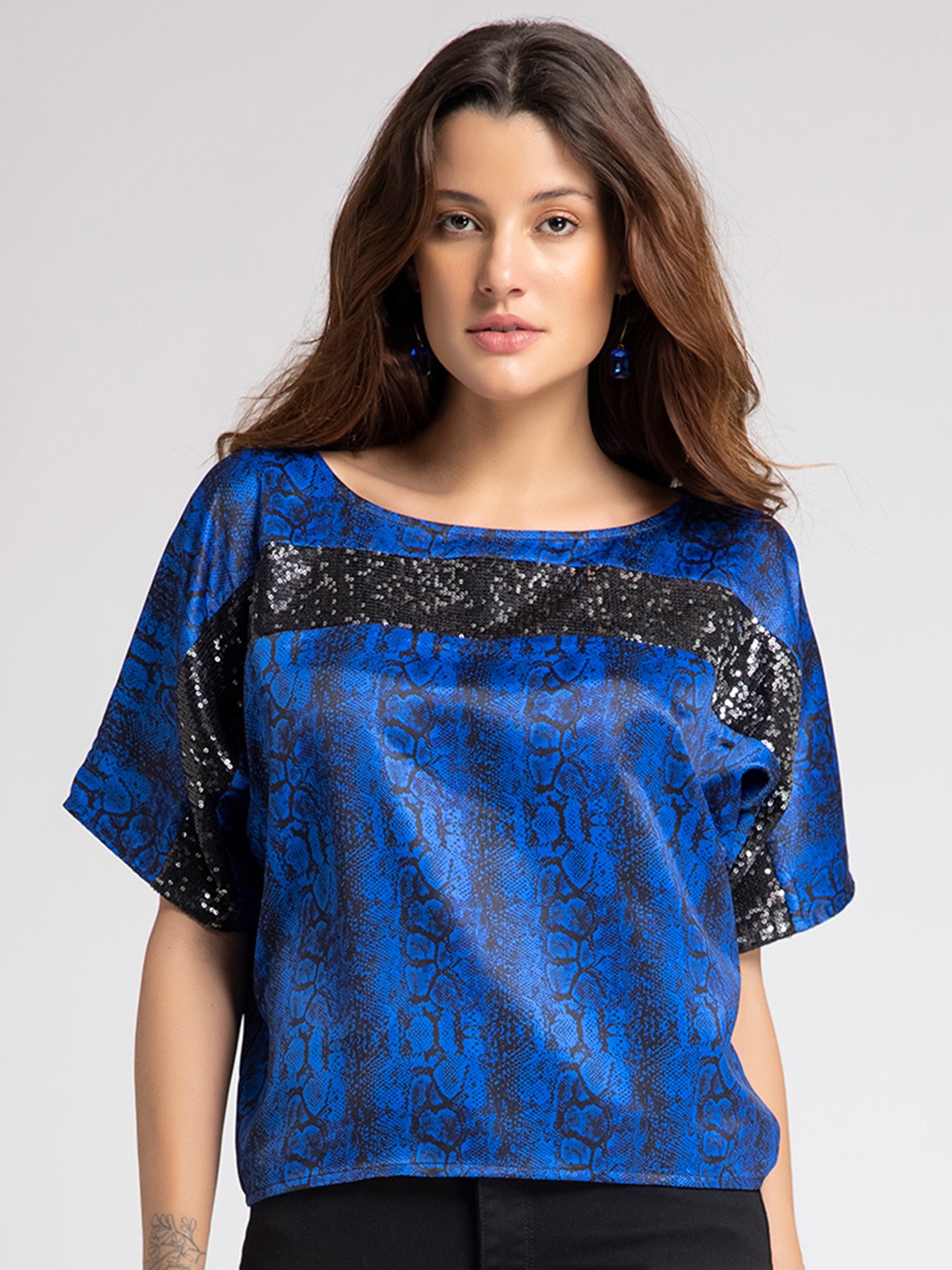 

SHAYE Women Blue & Black Embellished Print Extended Sleeves Satin Top