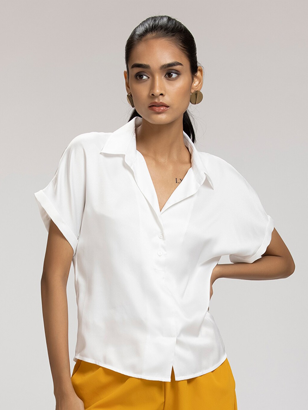 

SHAYE Women White Comfort Casual Shirt