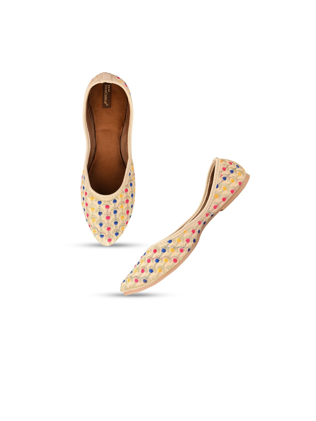 

DESI COLOUR Women Embellished Ethnic Mojaris Flats, Cream