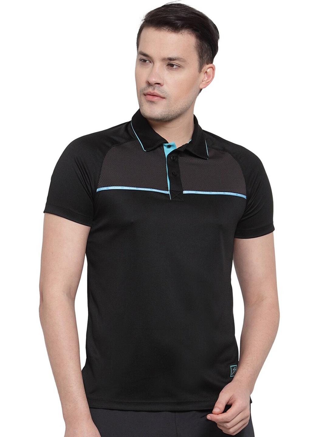 

UNPAR Men Black Solid Polo Collar T-shirt