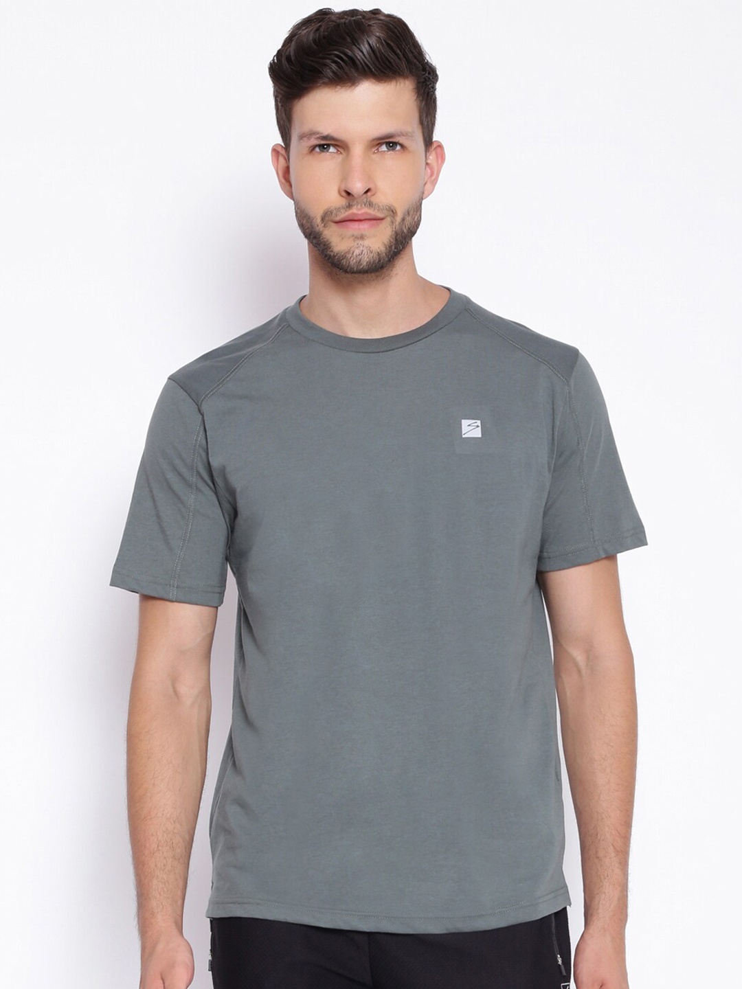 

UNPAR Men Grey Solid T-shirt