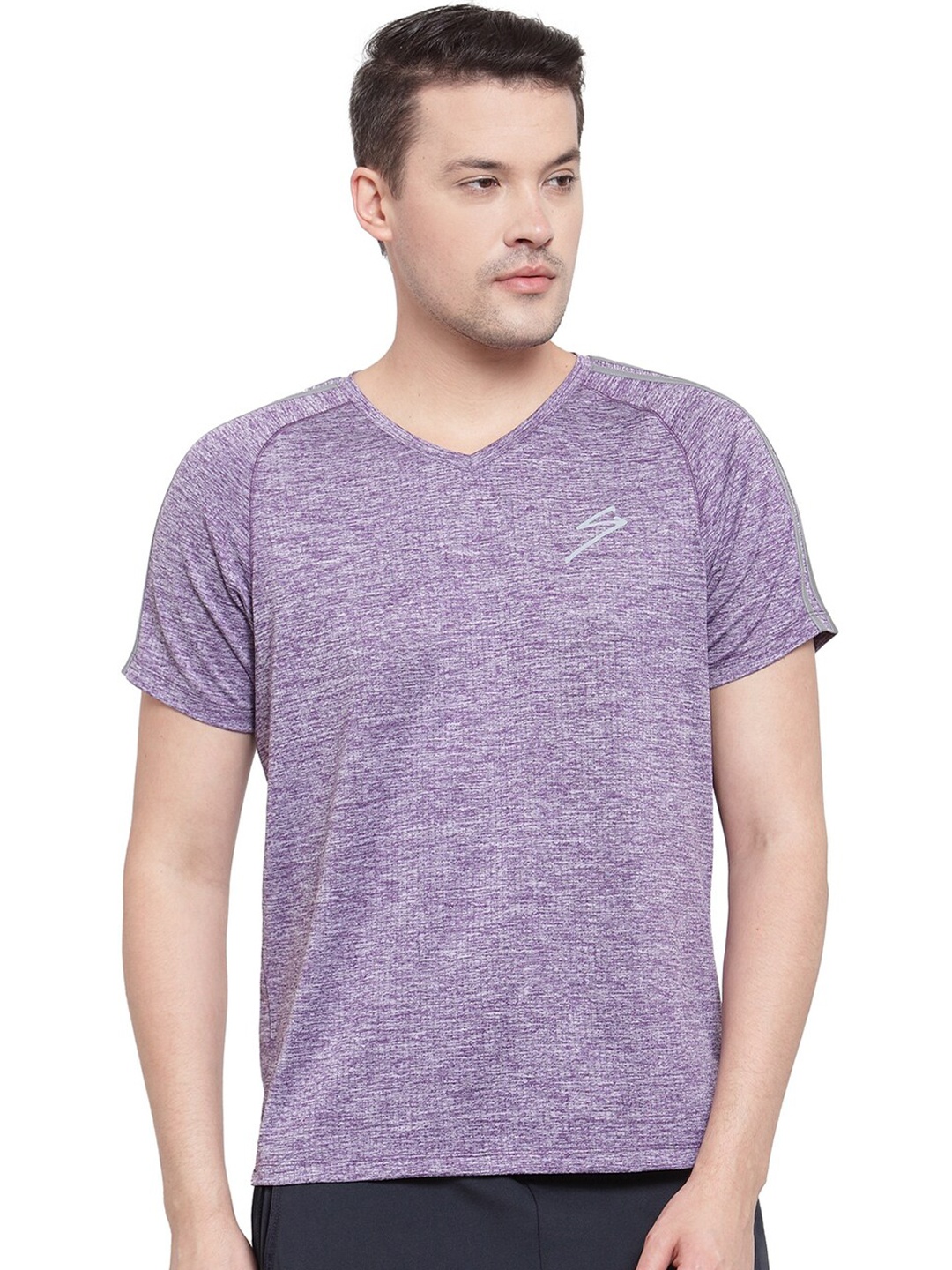 

UNPAR Men Purple Self Design V-Neck T-shirt