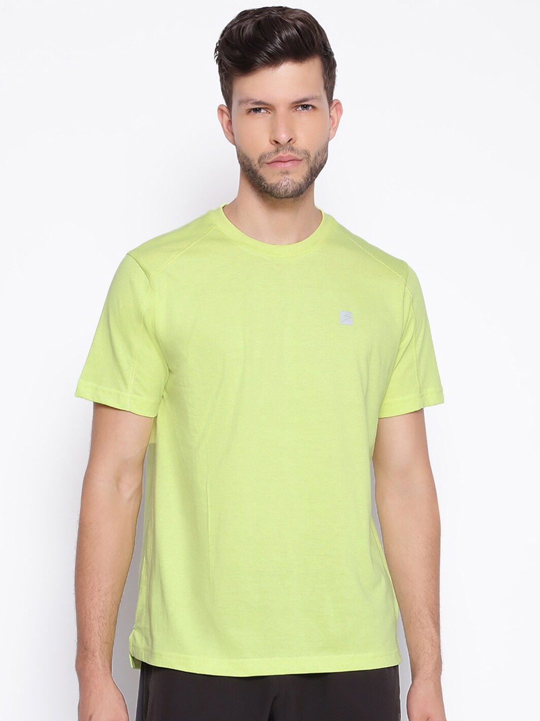 

UNPAR Men Green Solid T-shirt