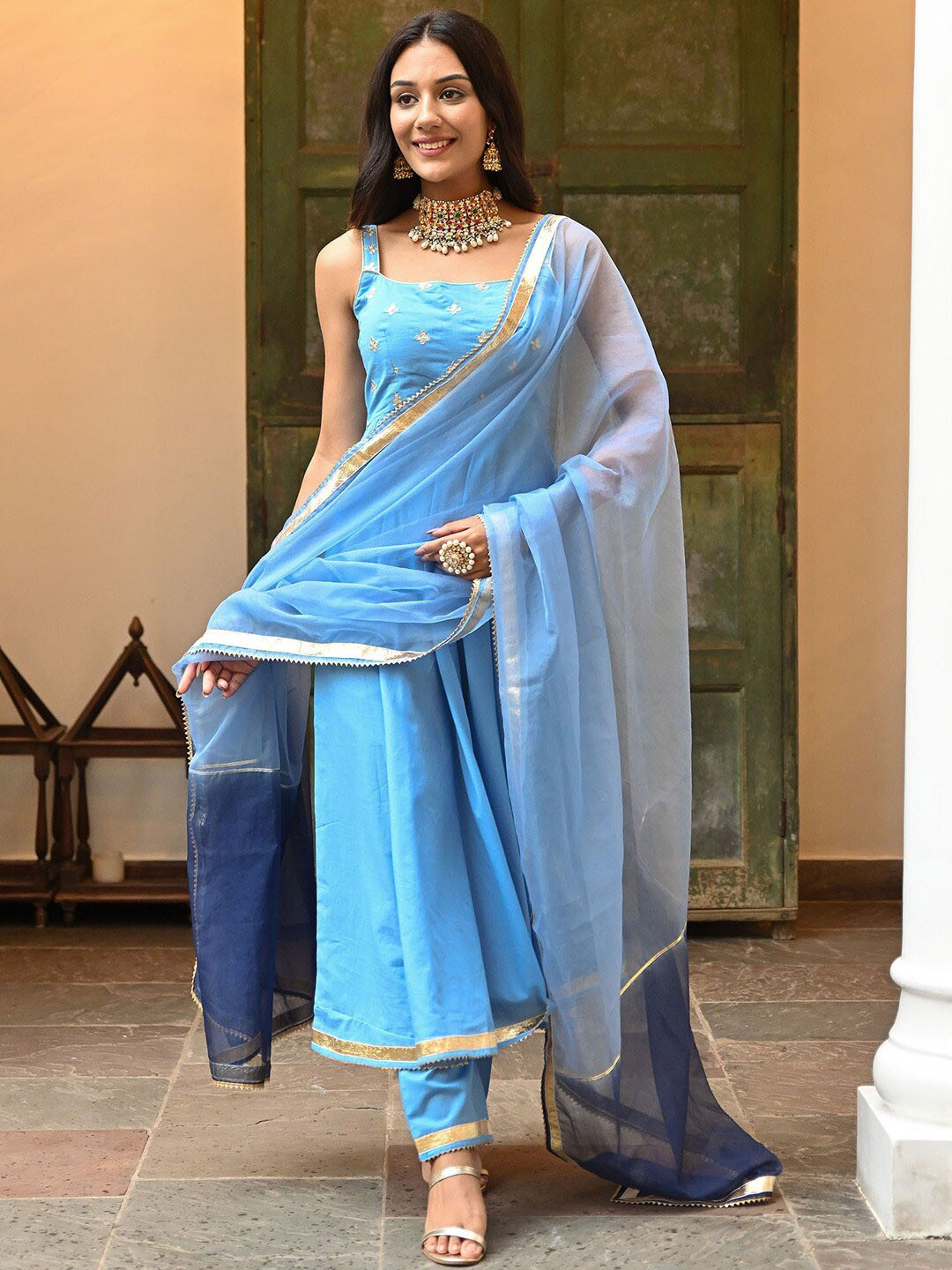 

Lavanya The Label Women Floral Embroidered Pure Cotton Kurta with Trousers & With Dupatta, Blue