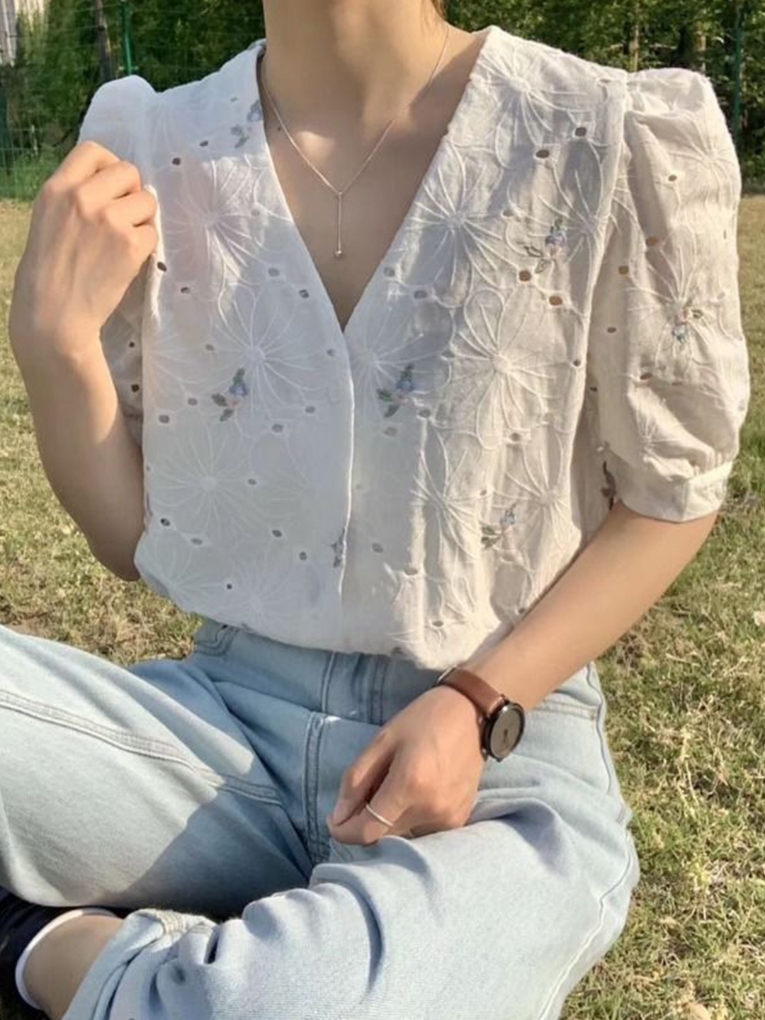 

La Aimee Women White Printed Puff Sleeves Top