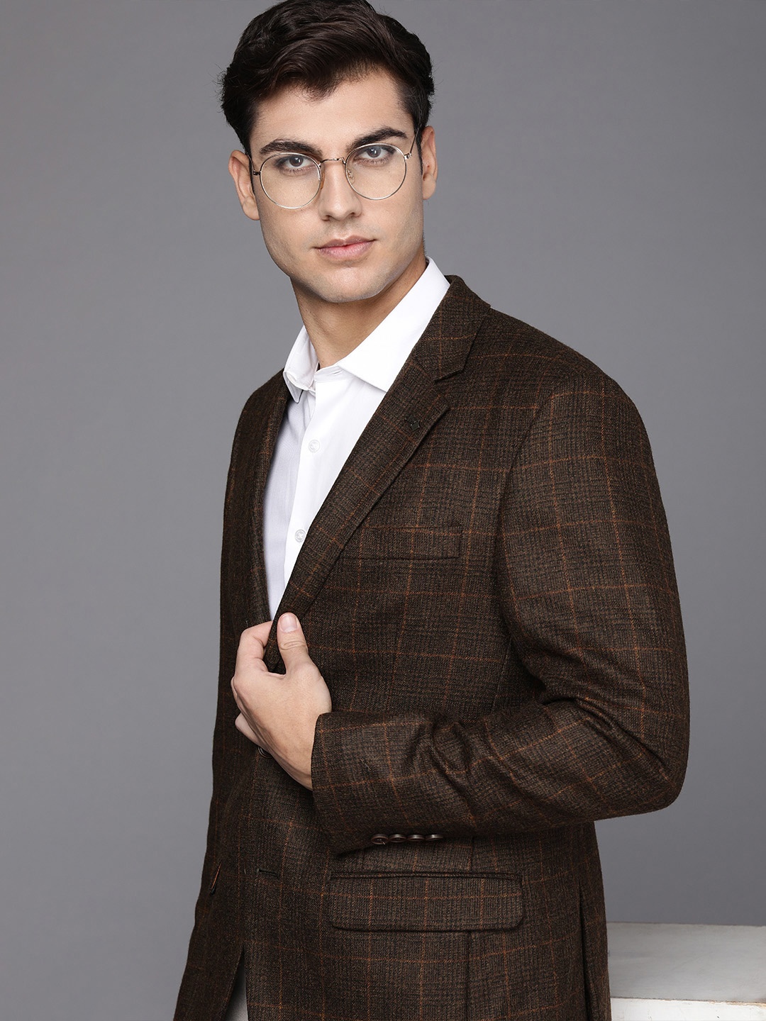 

Louis Philippe Brown Checked Single-Breasted Tailored Formal Blazer
