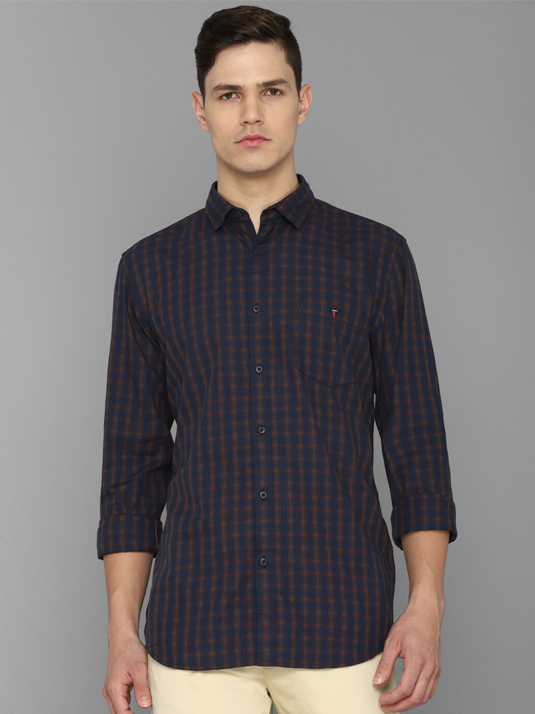 

Louis Philippe Jeans Men Slim Fit Tartan Checked Pure Cotton Casual Shirt, Blue