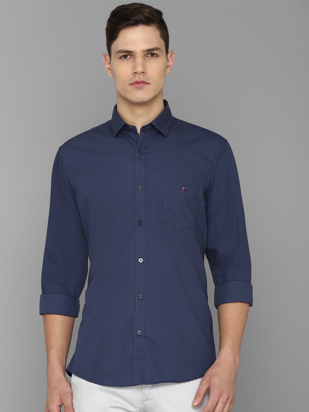 

Louis Philippe Sport Men Navy Blue Slim Fit Pure Cotton Casual Shirt