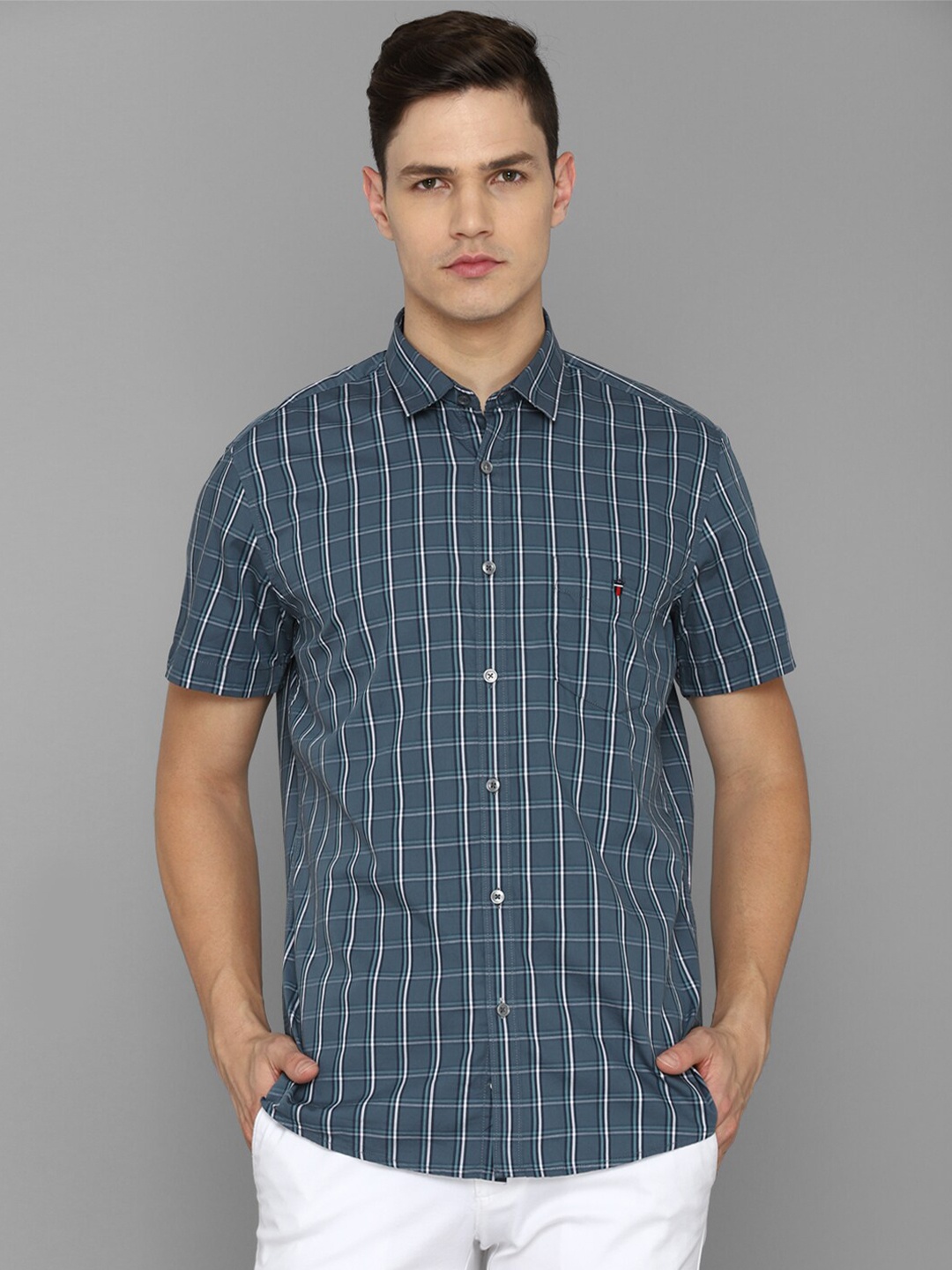 

Louis Philippe Sport Men Blue Slim Fit Checked Casual Shirt
